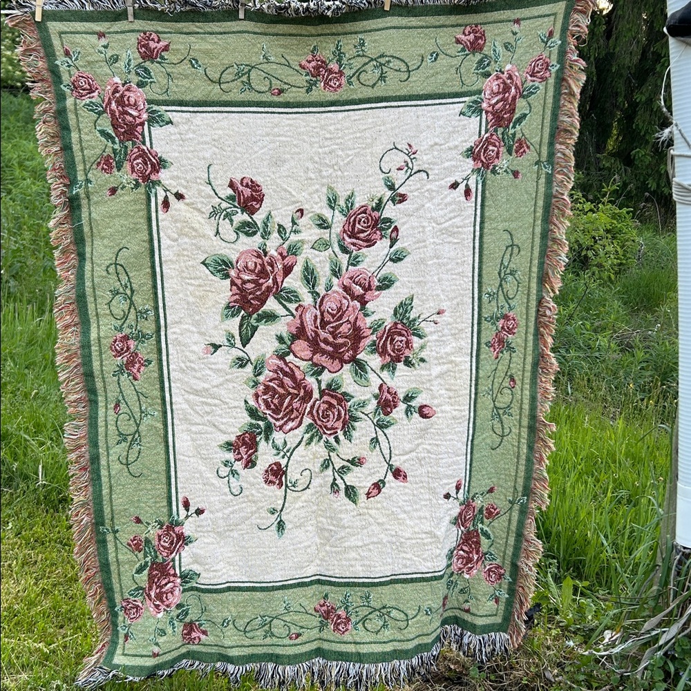Ex Cond Vintage Roses Tapestry Woven Throw Floral Cottagecore Romantic Grandma